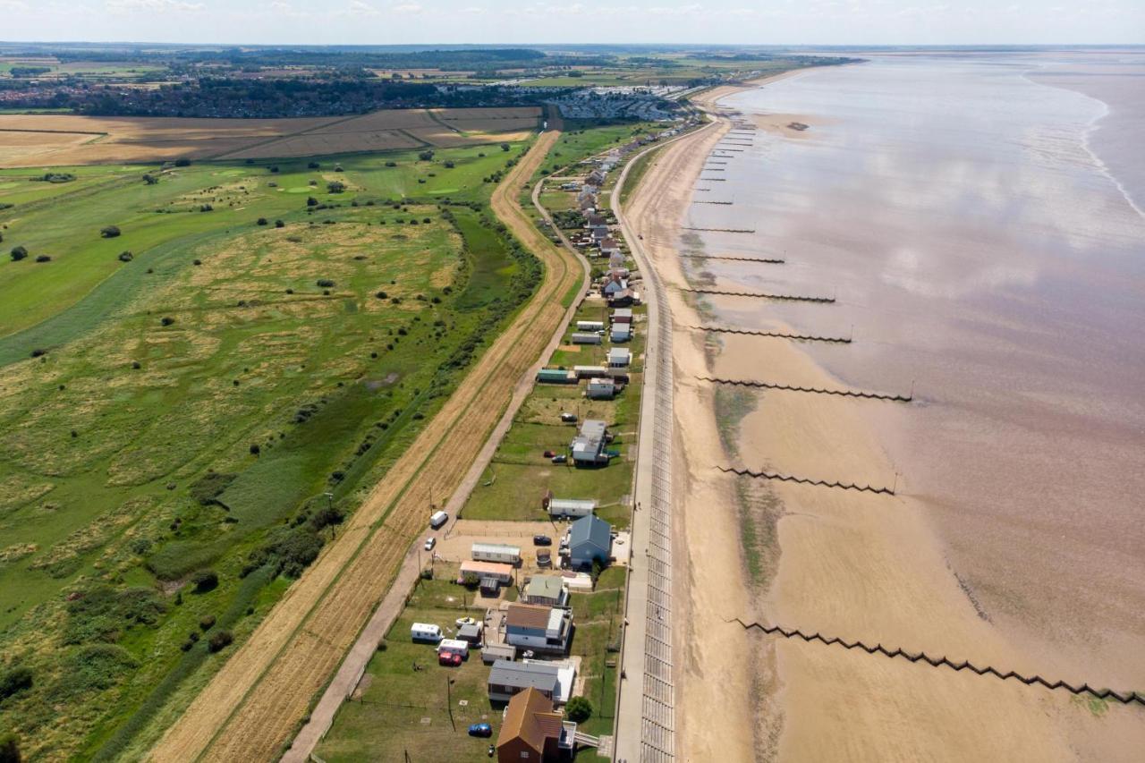 Caravan With Decking At Manor Park In Hunstanton, Sleeps 6 Ref 23045B Eksteriør billede